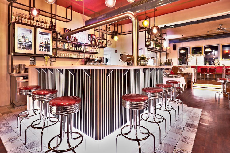 Ambiente Cafe 57